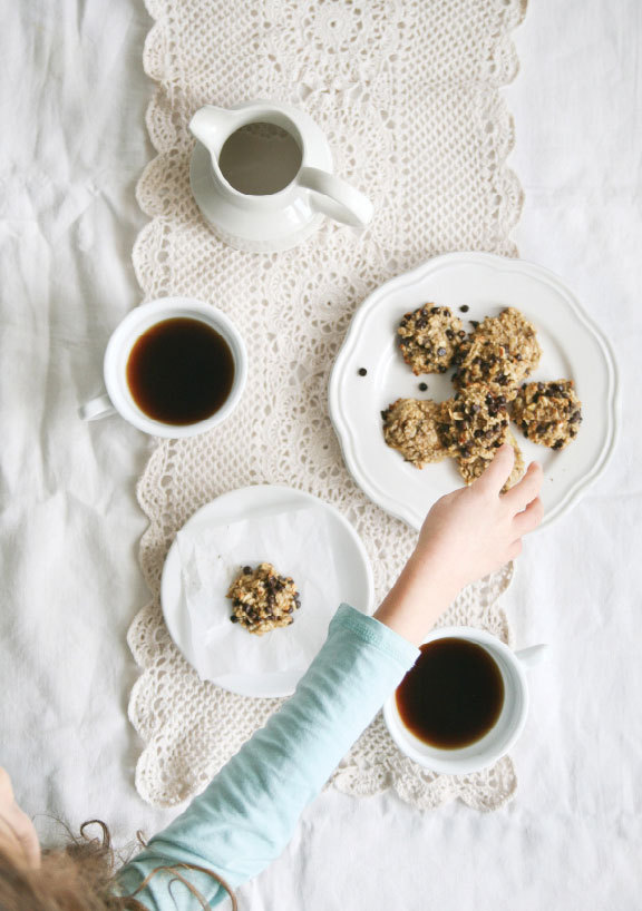 beautifulpicturesofhealthyfood:Two Ingredient Cookies…RECIPEINGREDIENTS :2 very