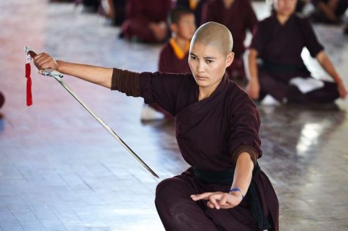 alibrariangoestoikea:  she-kicks-she-throws:  roundhousechick:  the-history-of-fighting:  Kung fu nuns of Nepal. Via Pinterest  Fantastic  These are the Drukpa Buddhist nuns. After the April 25, 2015 earthquake in Nepal, they stayed in devastated areas