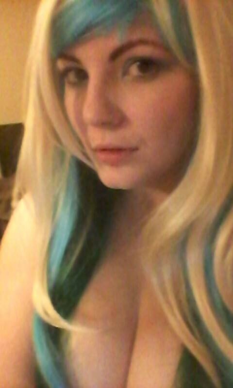 misstalilove:  kittenslovedevildogs:  Mermaid Misty!  Hey look its me!!