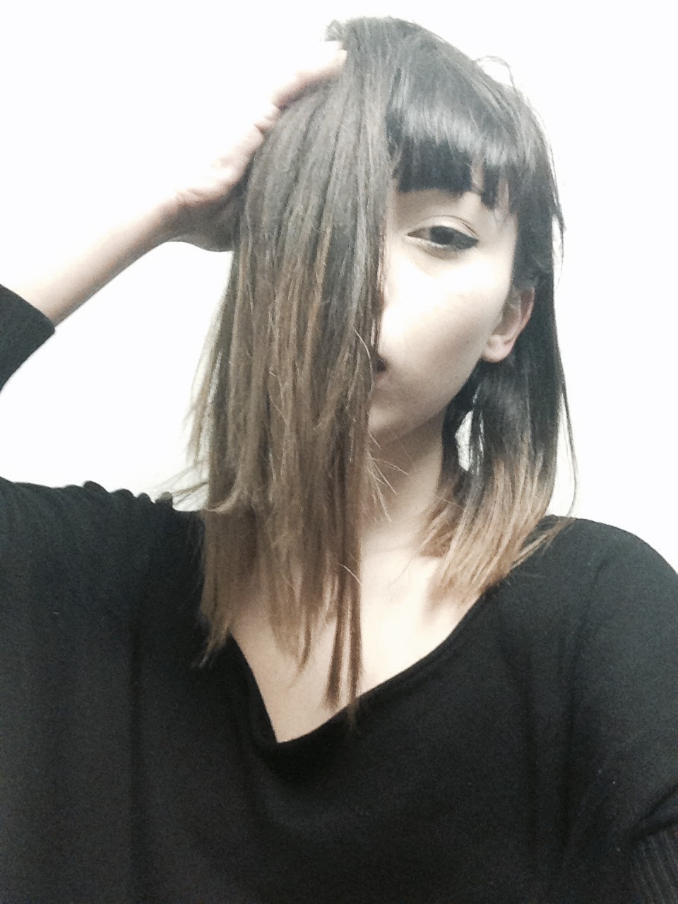shigaretto:  Good looks