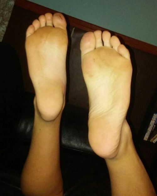 Exclusive Shout outSubmission from @myfeet789 He has cute small adorable size 9 feetGo follow @my