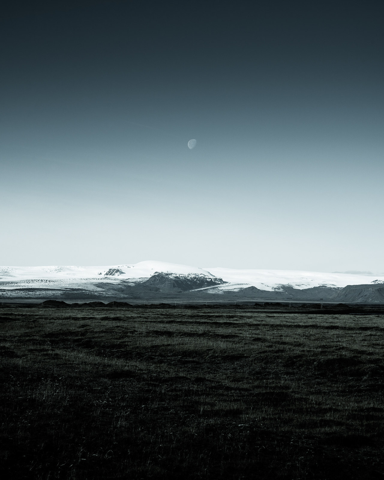 escapekit:  HIDDEN WORLDSGermany-based photographer Ivan K. Maras has captured hidden