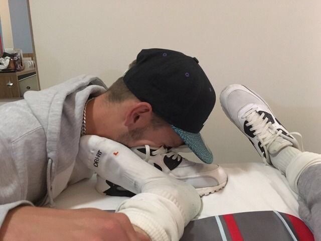 male-foot-fetish-plus:  Follow Me  http://male-foot-fetish-plus.tumblr.com/