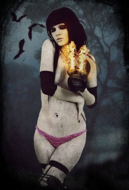 degenerate-lowlife:  Sammii Sinvil
