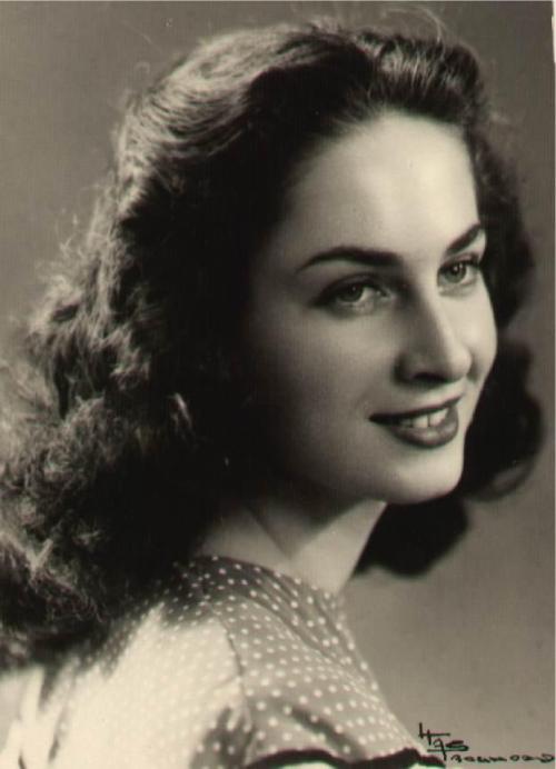 diaspora: Miss Iraq in 1947, Renee Dankour.Dankour was the first beauty pageant winner to be crowned