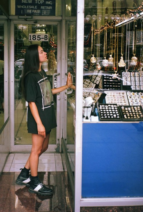 workhardforthis:Vogue - Best Chinatown Jewelry shopping with Mellany Sanchez 