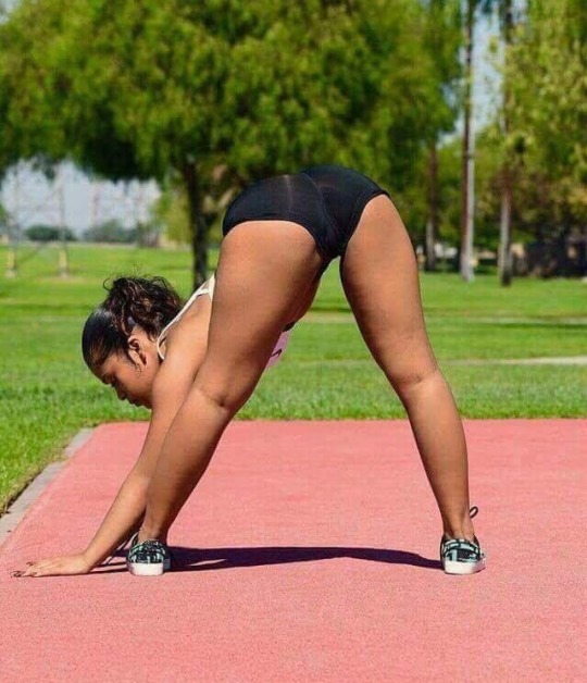 she2damnthick:  I think I know where the track is 