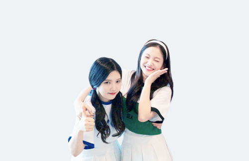 velvetjoy:  “I have the youngest age gap with Joy so we go well together, and I can comfortably make jokes with her.” - Yeri 