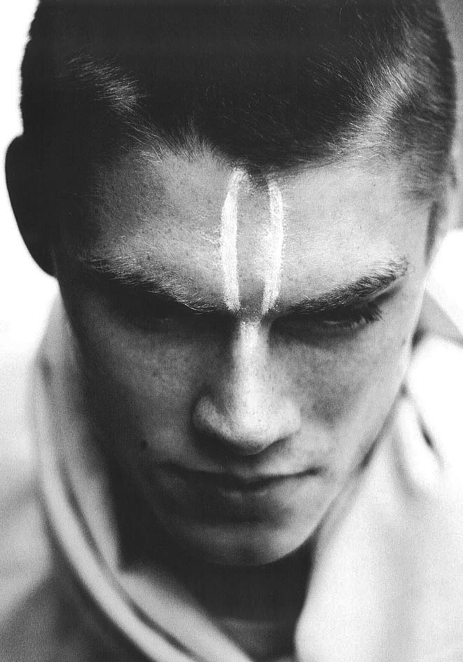chromeus:  Alex Bouchard Ph. Nathaniel Goldberg 