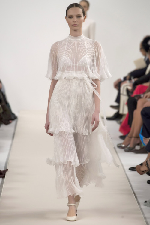 skaodi:  Valentino Haute Couture Show in New York.  This is a special collection designed to celebrate the opening of the new flagship store in Fifth Avenue. The all white looks are a reference to Valentino Garavani’s White Collection of 1968.