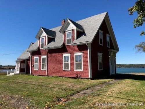 househunting:request: homes near water$228,000/4 br/2200 sq ftLubec, MEbuilt in 1850