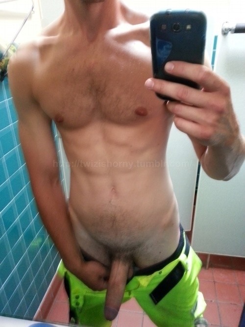 fresh-cocks:    ☆ I am Live On Cam ★★Right Now ★★- View Me Here  REBLOG ME :) ツ  ☆