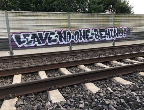 “Leave no one behind!” Refugee solidarity graffiti in Osnabrück, Germany