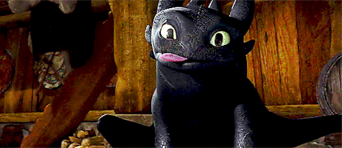 lostchel:Toothless + dilating pupils.