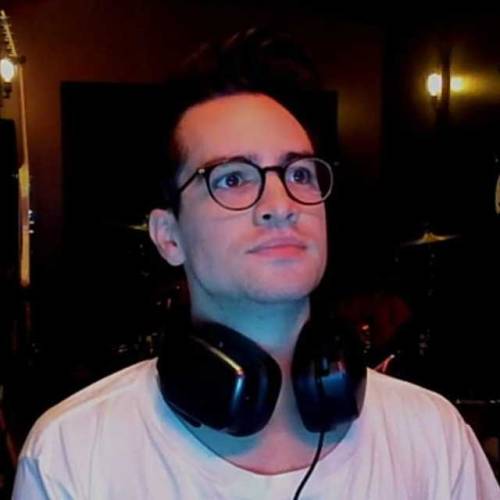 heavenlybrendon: I’m calling the police