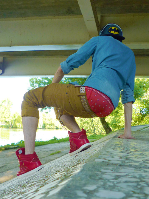 sneaker2worship: For hot boys in jeans  follow www.Jeans2worship.tumblr.com For hot boys sneake