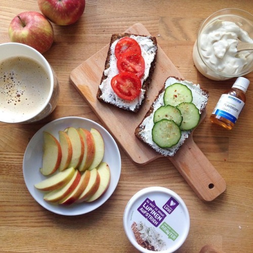 Lunch from earlier today! oat cappuchino, apple slices, soy yogurt with vanilla flavdrops &amp; 