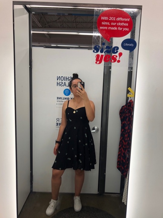 XXX peachemojimami:     I tried on dresses today photo