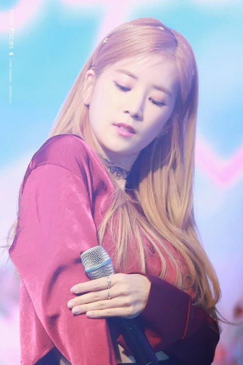 Chorong (A Pink) - &lsquo;Thank You 2016&rsquo; Concert Pics