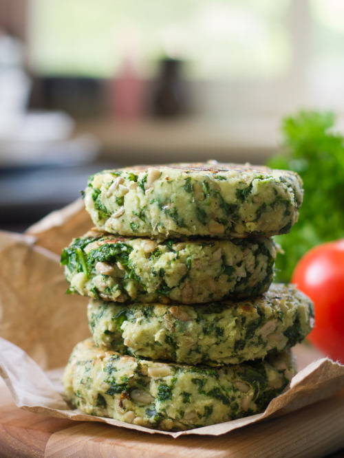 Garlicky Kale Burgers