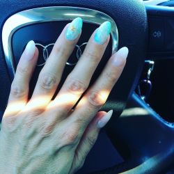 Beach nails&hellip;fresh #manicure by theavaaddams