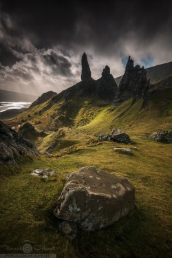 radivs:  The Mystic Old Man Of Storr by Florent Criquet 