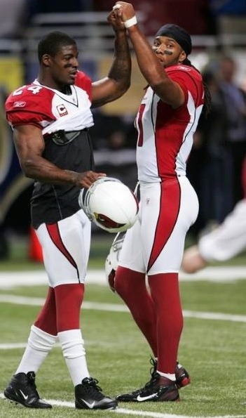 talldaddy:  footballjockstraps:  [| F | J |]   www.talldaddy.tumblr.com/archive/2011/3  