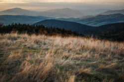 artesonraju:  Island Beskids, Poland   Karol Majewski photography: tumblr / flickr    