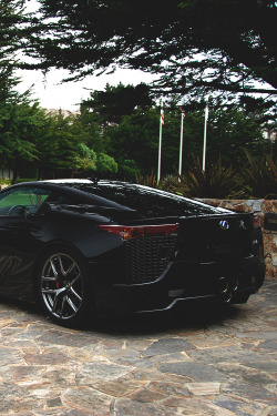 cokexgod:  qlatinum:  6speedhaven:  LFA 