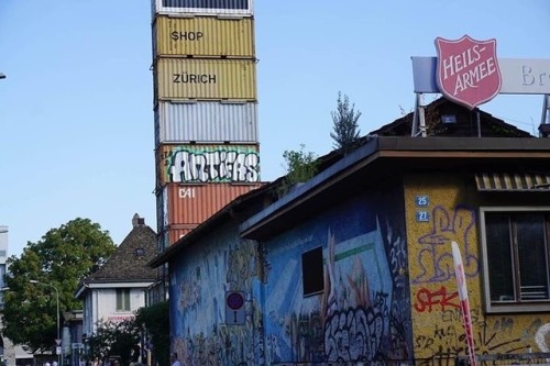 ‘Antifas’ seen in Zürich, Switzerland