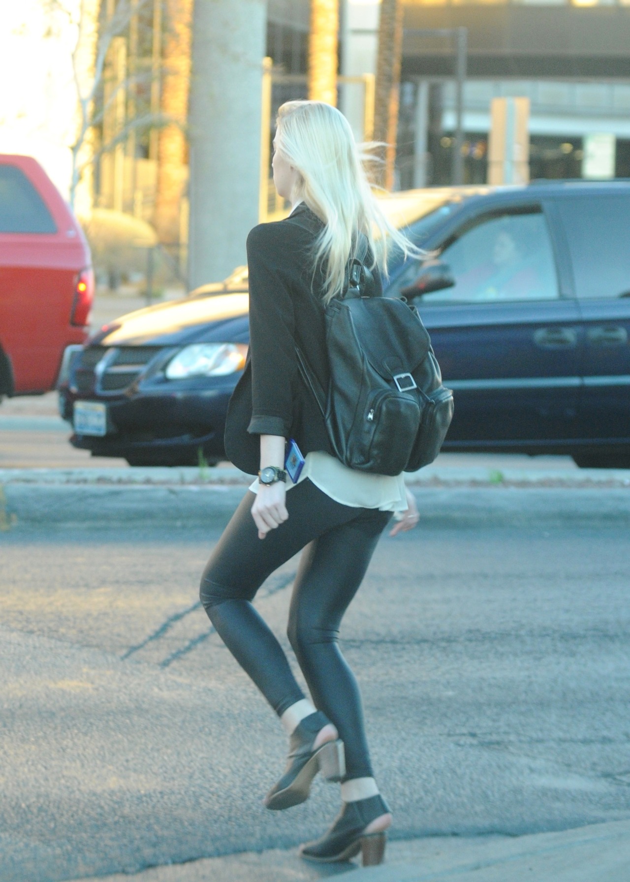 Saw this young lady crossing Lvblvd