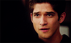  3x07 // 3x10 — scott in awe due to his mom’s badassery 