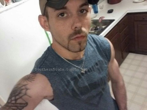 southernstuds:  ◾EmbodiedMen.tumblr.com◾  ◽SouthernStuds.tumblr.com◽  Message me on Kik: EmbodiedMen to submit!⚫Visit the Archive!⚫