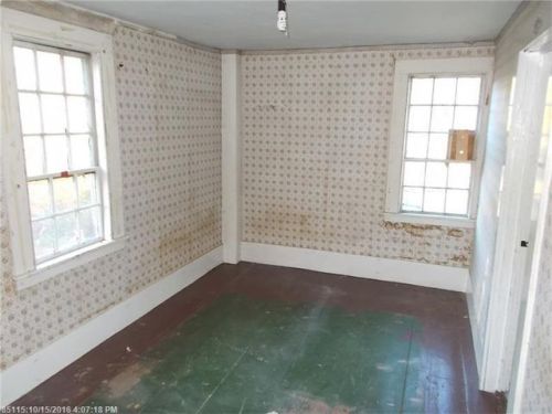 secret–gardens - Stow, Maine, 1800$35,400