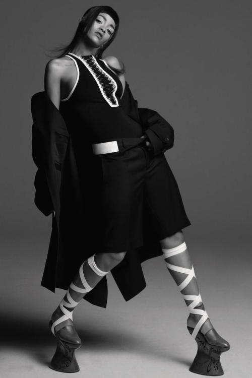 smokingsomethingwithrihanna:  Rihanna For AnOther Magazine 