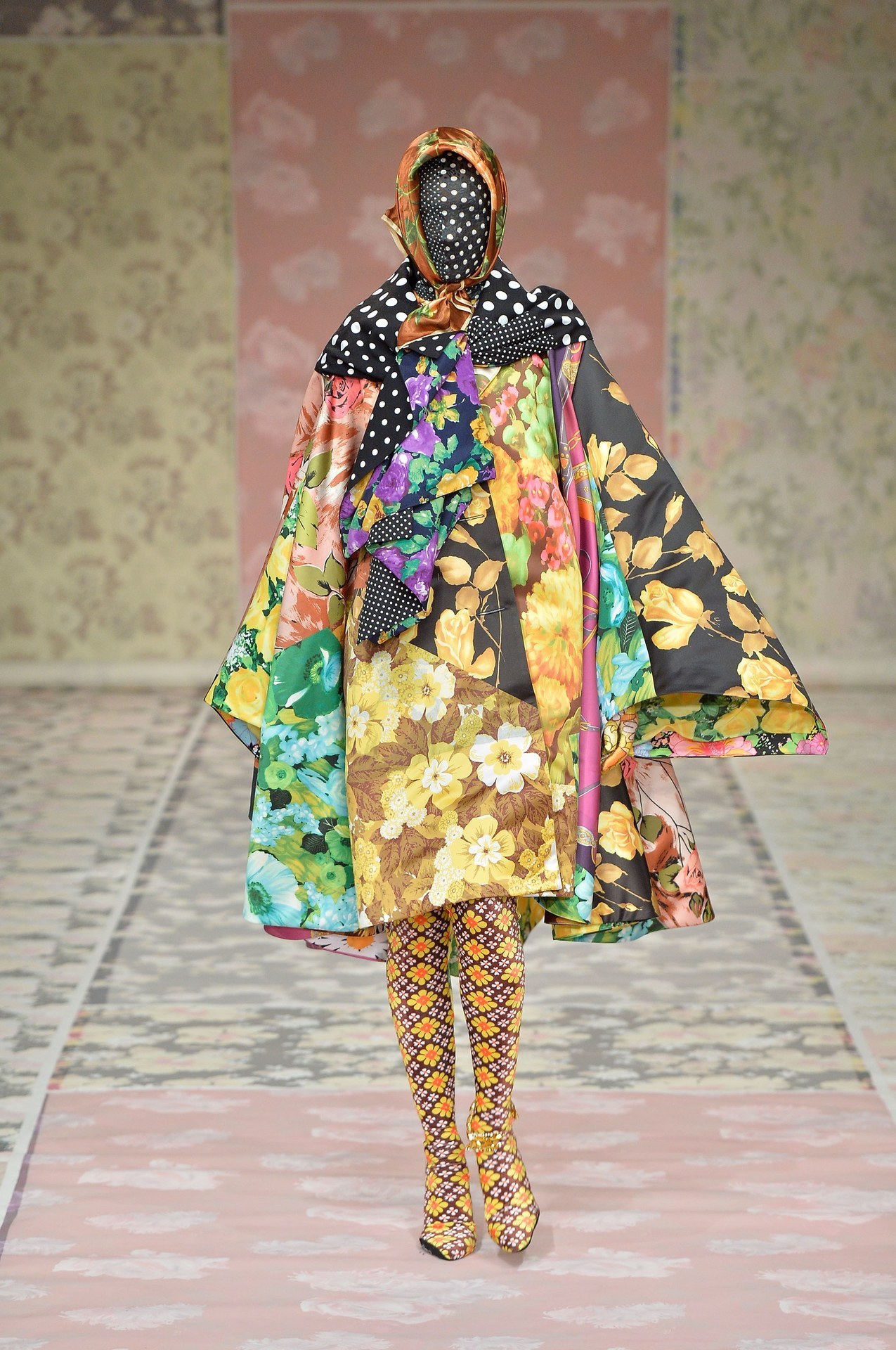 midnight-charm:  Richard Quinn Fall / Winter 2018 