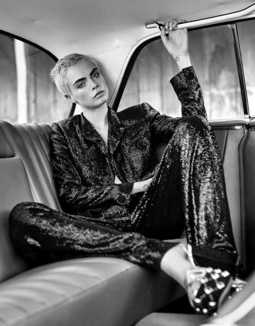 betchawanna:  Cara Delevingne by Alexandra Nataf 