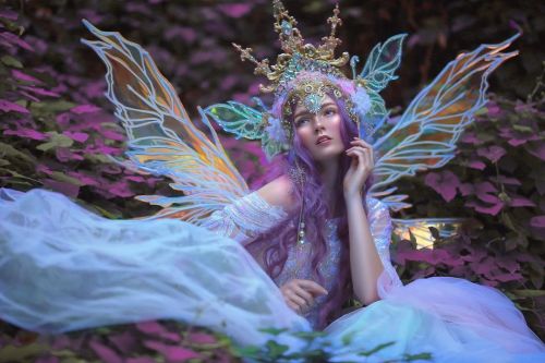 Here’s a couple more shots from this amazing set. Faeries make the world a better place. Photos: @si