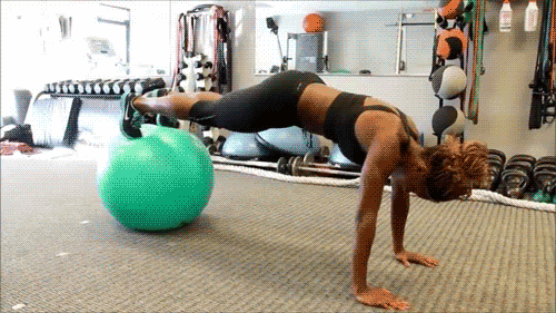 radicalmuscle:  Kai Wheeler Swiss Ball Pike [Don’t remove the links please] 