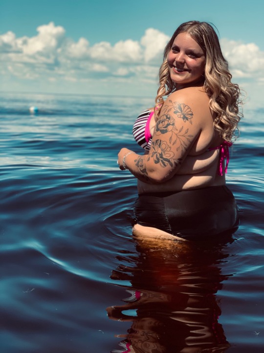 Porn photo curvyberardi:I’m in love with my beachbody