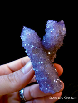 eirecrescent:  Amethyst Spirit Quartz, here: