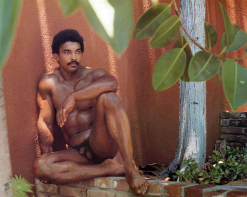 indianatractorboy:  http://indianatractorboy.tumblr.com/