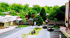 louisreedus:  The Walking Dead Meme: [1/5] Locations  ↳ Woodbury  