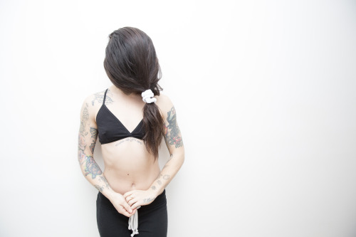 handprints-and-honey:  When my hair was slightly longer. 