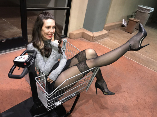 thirtysevenmistakes: michellewilson396 Drunk shopping and I am extreme DUI driving a little electri