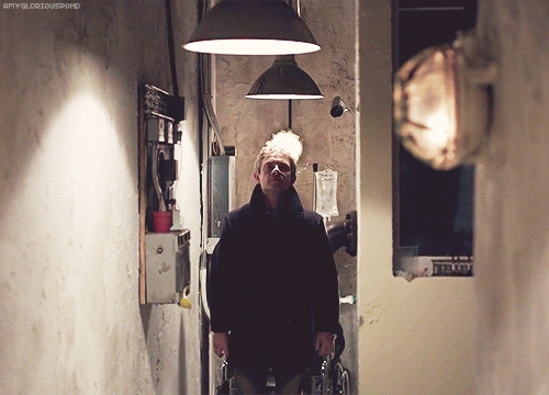 just-a-goldfish:  amygloriouspond:   ∞ Scenes of Sherlock  John can’t never know