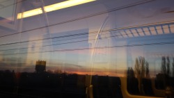 From that time I danced the whole night long and got a little present from the sky afterwards on my way back home. Seeing the sun rise on a train ride is pretty fucking rad.