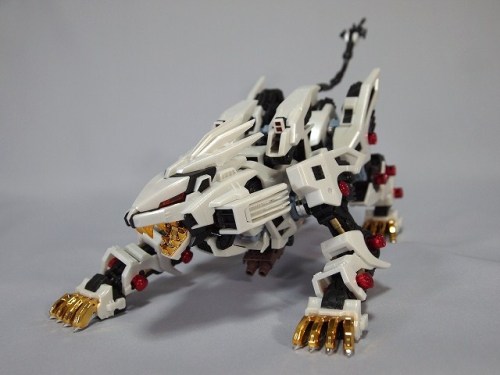 maiasaliger: HMM Liger Zero with CP-020 pearl armor and CP-023 customize plating parts set.