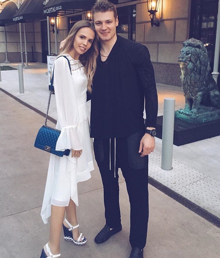 Wives and Girlfriends of NHL players — Lana Lyuk & Valeri Nichushkin