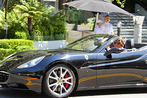 willoughbooby:  “… he drives to school every morning, while I walk alone in the rain” 